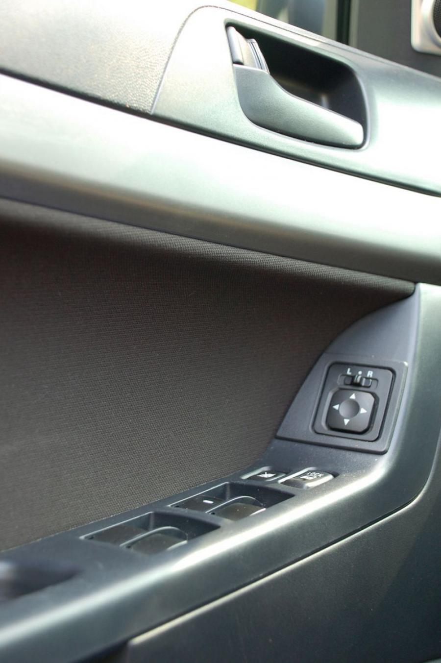 Mitsubishi Lancer ES 2008 года  (фото 15 из 17)